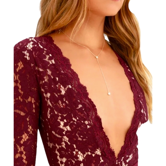Lulu’s Swooner or Later burgundy long sleeve lace deep v neck bodycon dress SZ L - Picture 6 of 11